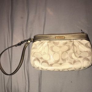 GOLD COACK SPARKLY WRISTLET